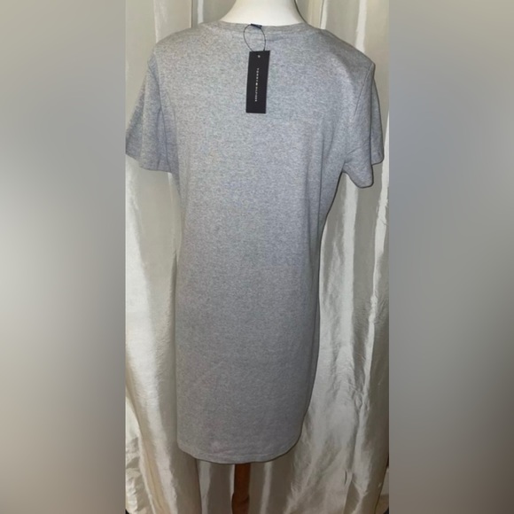 🎉HP🎉New! Tommy Hilfiger Gray/Chambray Logo Heart Pocket TShirt Dress GrayLarge - Picture 7 of 8